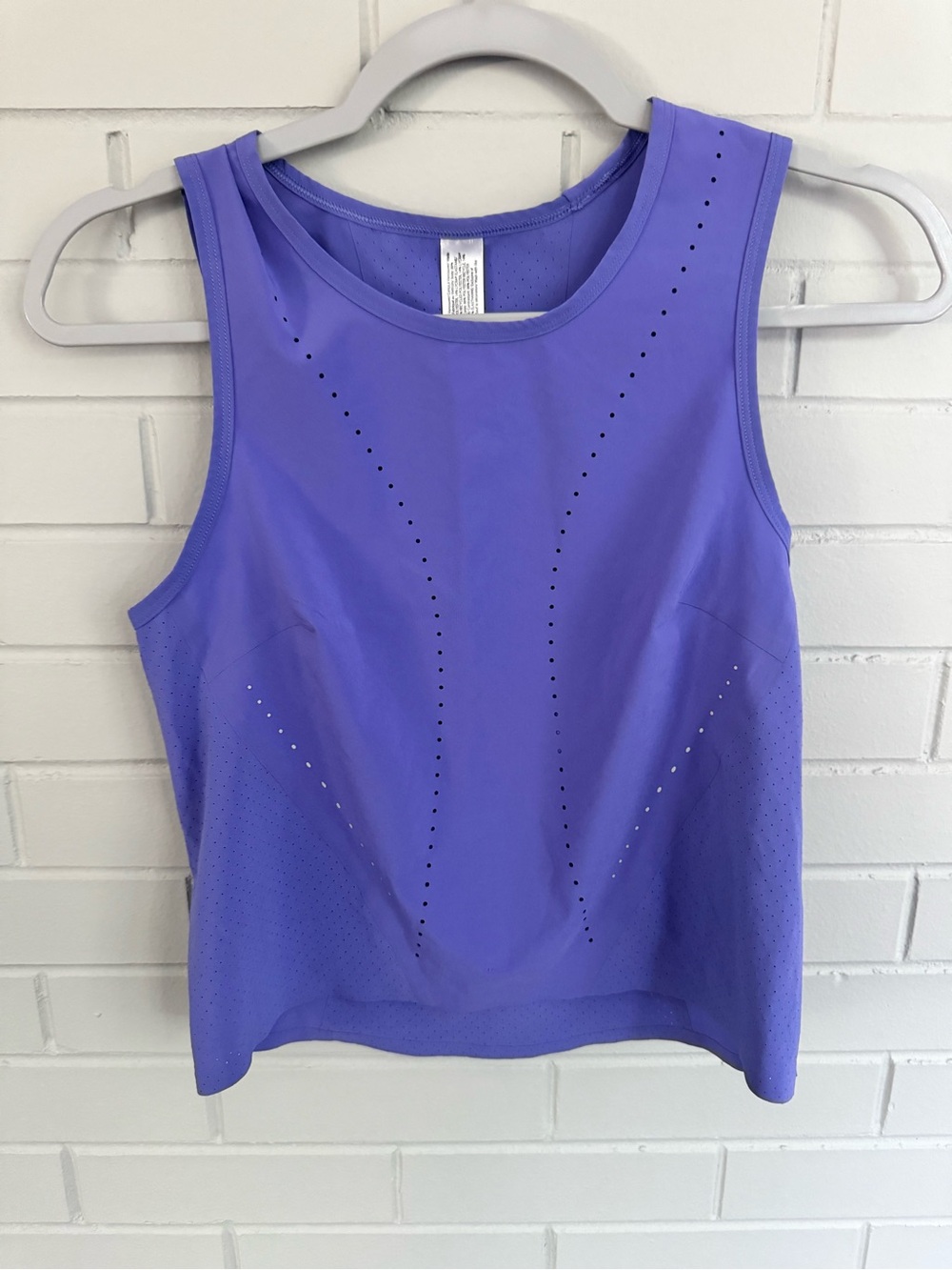 Lululemon bundle of 4 tank tops - Picture 7 of 10